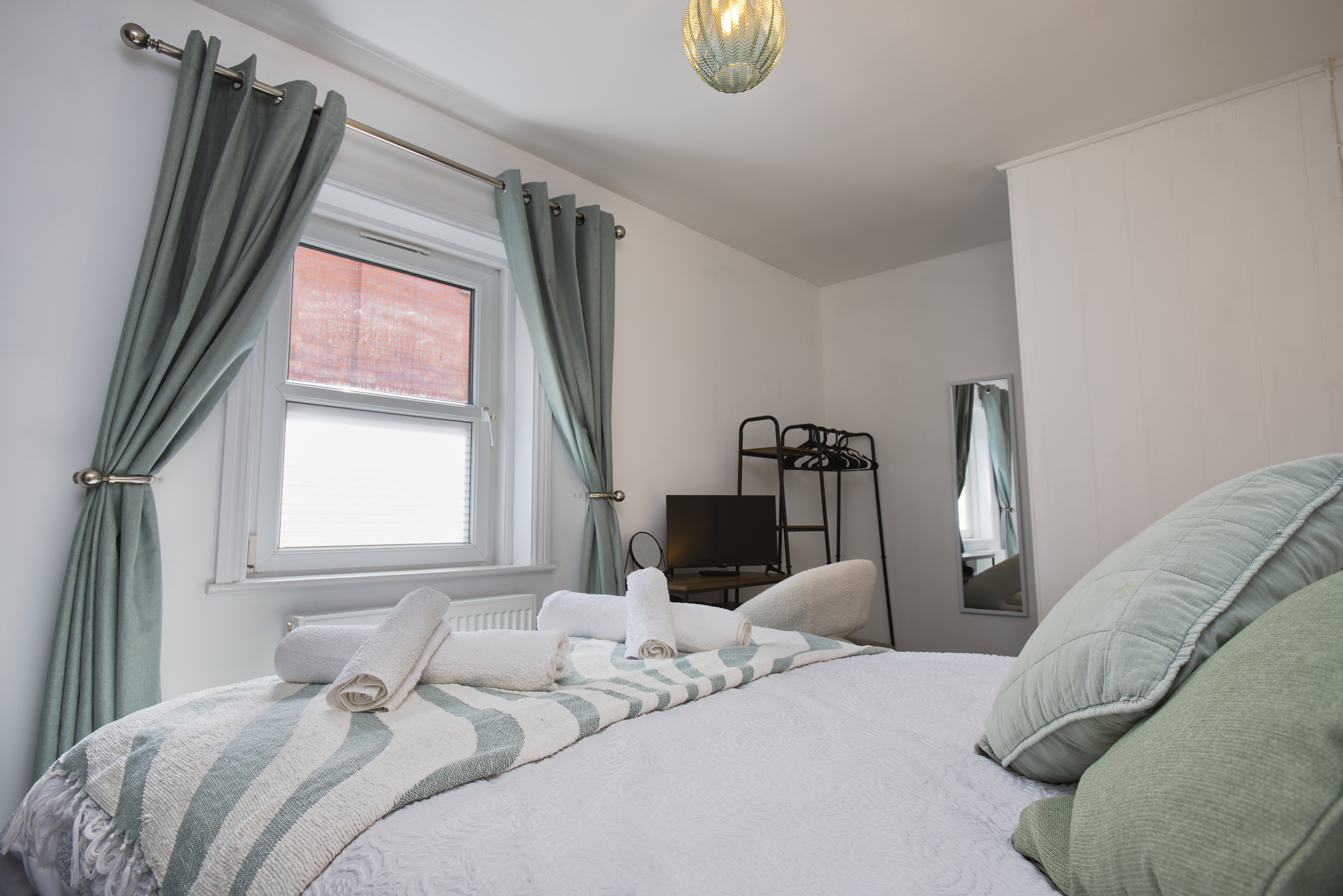Harbour Reach – Coastal Stay by the Harbour in 3 Helen Ln DT4 8AX - Property image 21 - VivreStays