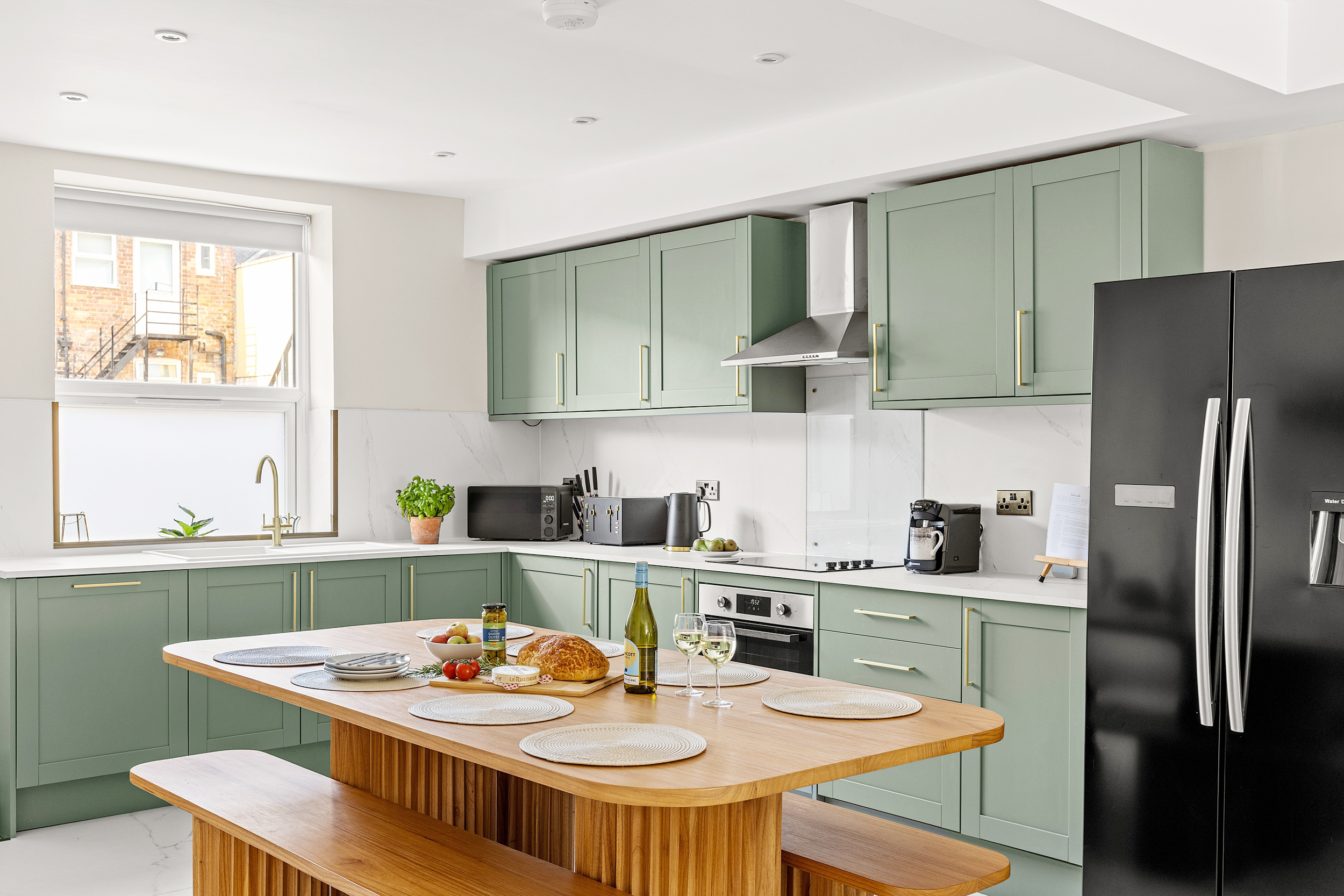 5 Bed Townhouse | 1 min to Convention Centre 2 in 44 Cheltenham Mount HG1 1BY - Property image 10 - VivreStays