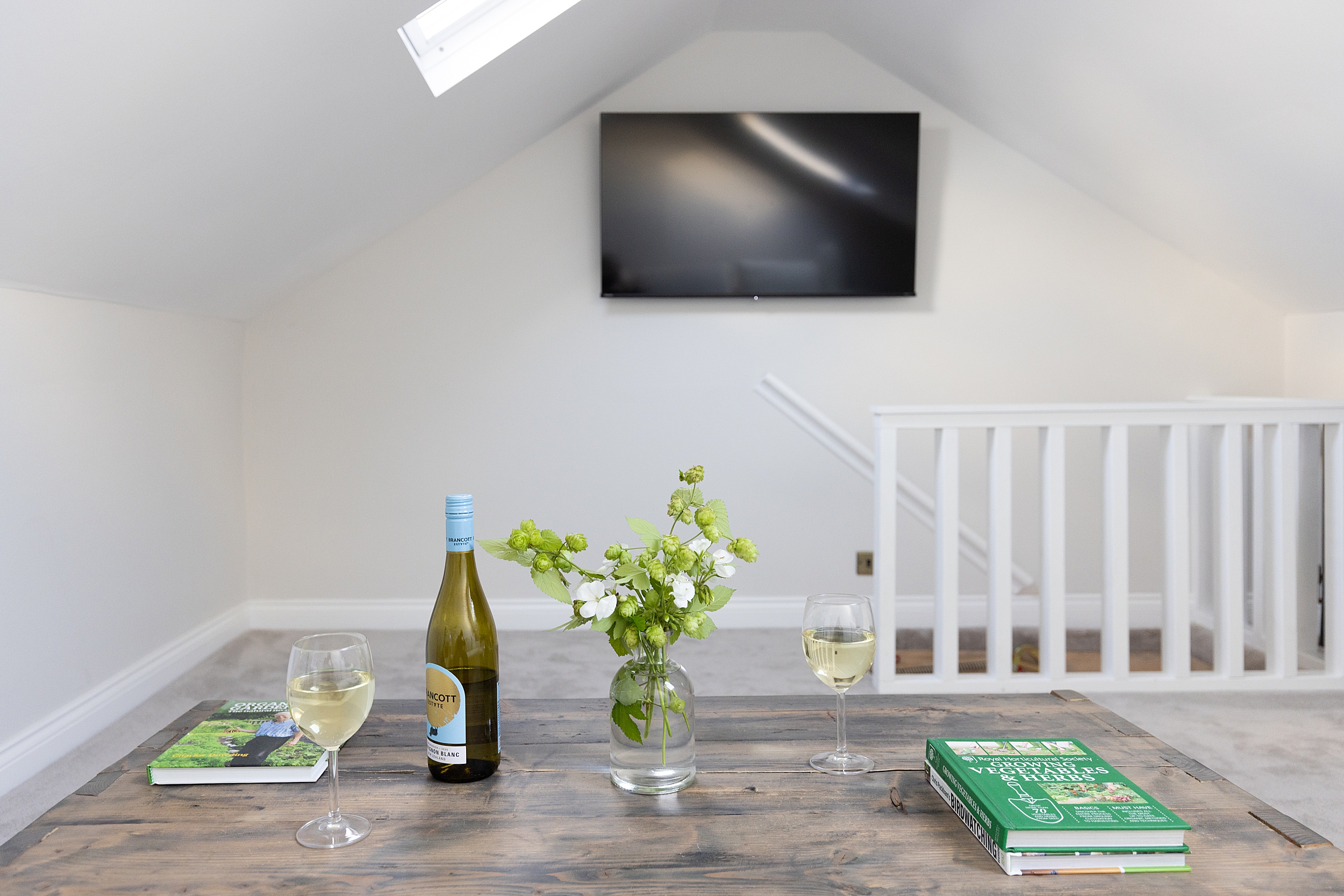 5 Bed Townhouse | 1 min to Convention Centre 2 in 44 Cheltenham Mount HG1 1BY - Property image 39 - VivreStays