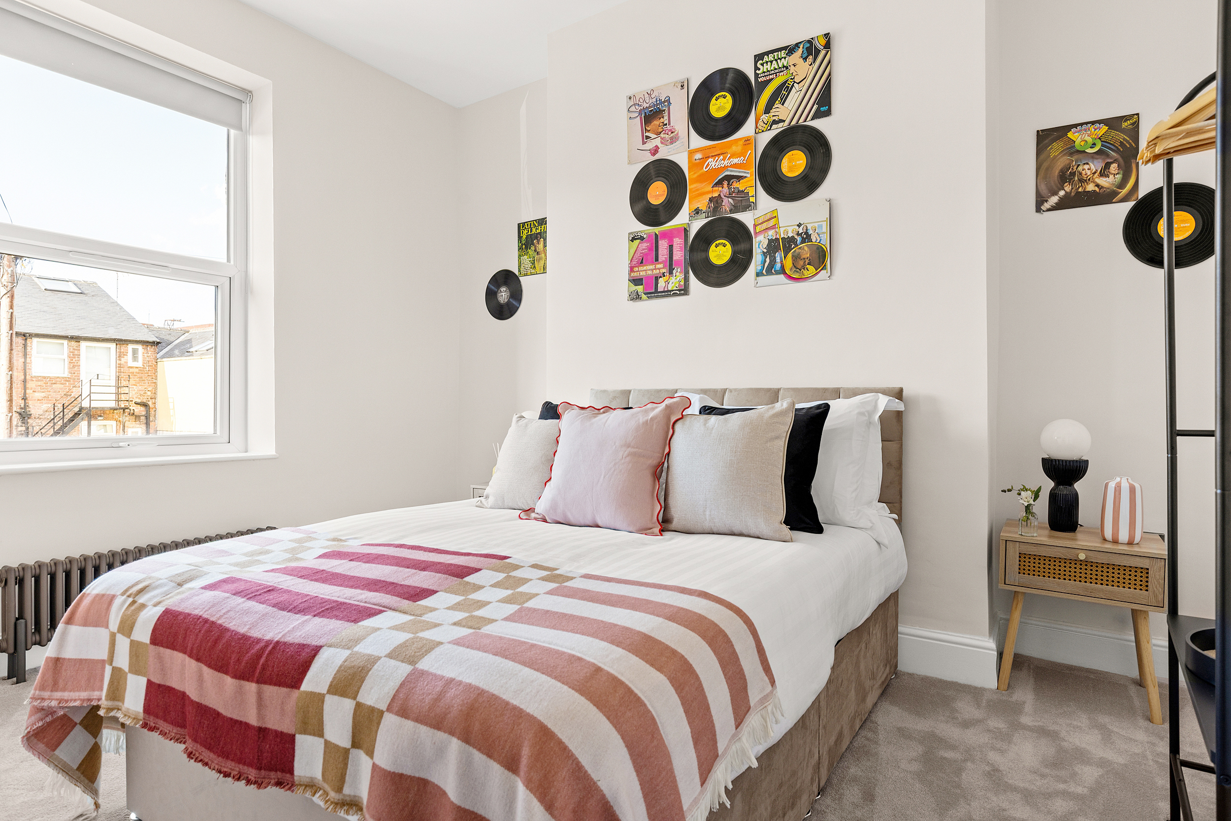 5 Bed Townhouse | 1 min to Convention Centre 2 in 44 Cheltenham Mount HG1 1BY - Property image 11 - VivreStays