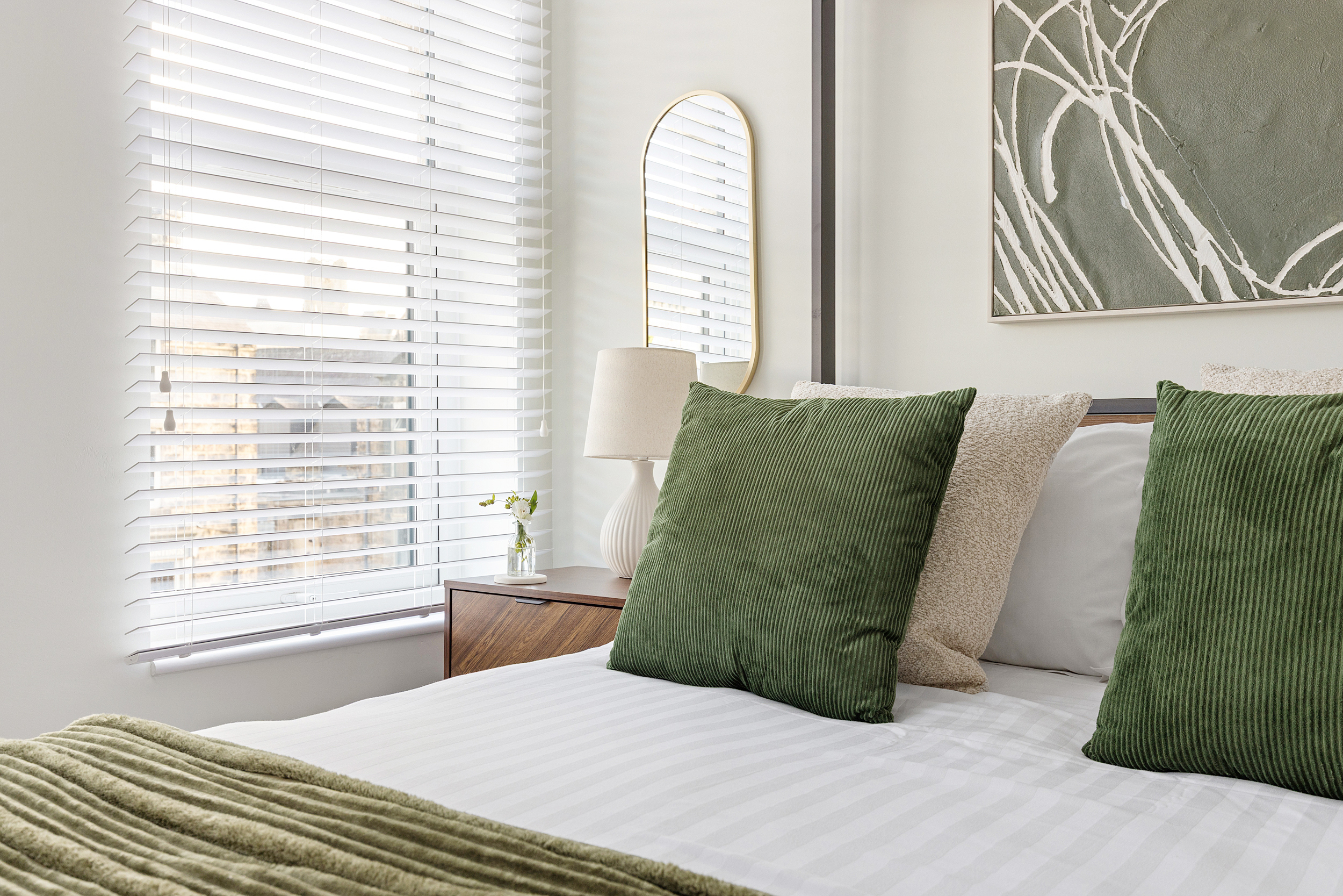 5 Bed Townhouse | 1 min to Convention Centre 2 in 44 Cheltenham Mount HG1 1BY - Property image 22 - VivreStays