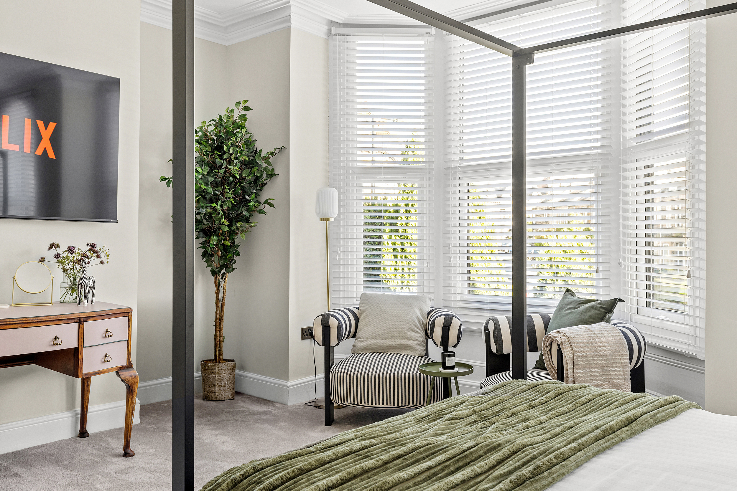 5 Bed Townhouse | 1 min to Convention Centre 2 in 44 Cheltenham Mount HG1 1BY - Property image 24 - VivreStays